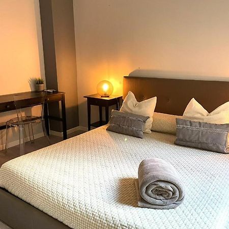 Al.Ma Guest House ローマ エクステリア 写真